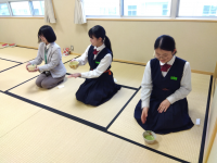 茶道部_茶道部_田邊　幸子_ひな祭り茶会 (1)